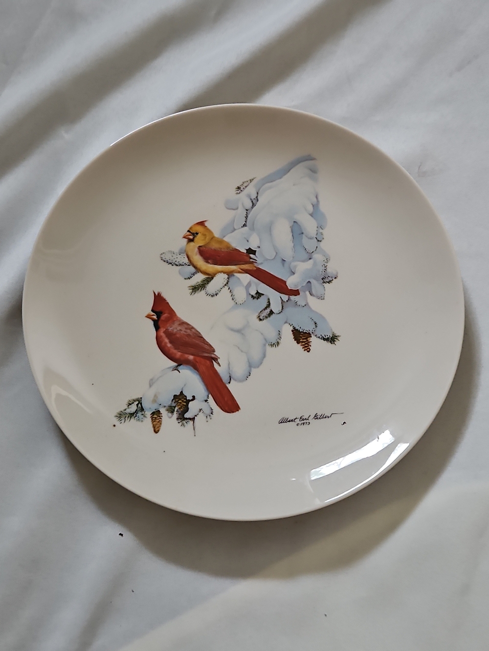 "Cardinals In Snow" 1974 Christmas Plate Halbert's Inc. Cardinal Bird Plate